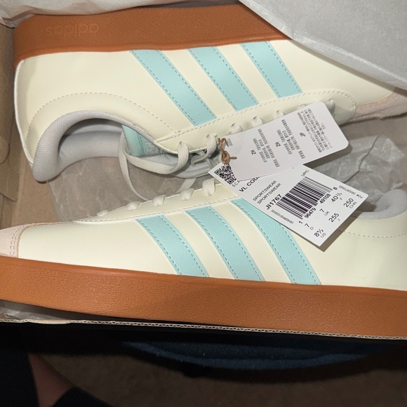 Adidas Cream and Light Blue Sneakers with Gum Sole - Picture 2 of 3